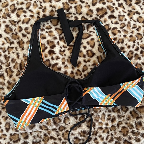 Bikini Set - Picture 4 of 6